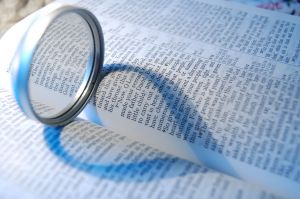 intuição, imagem de uma aliança que reflete um coração num texto do livro
